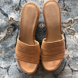 Stuart weitzman raffia sandals